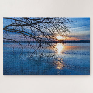 Es ist ein neuer Tag über dem Fluss, Sonnenaufgang