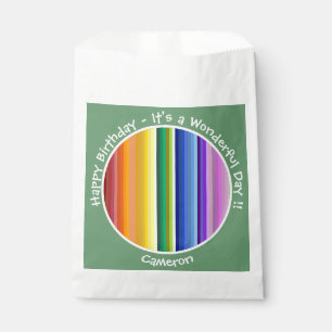 Es ist ein Rainbow-Party, mehrfarbiges Stripmuster Geschenktütchen