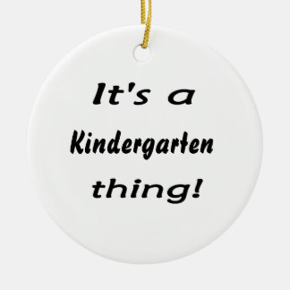 Es ist eine Kindergartensache! Keramikornament