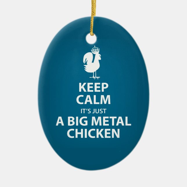 Es ist gerade eine riesige Metallhuhnverzierung Keramikornament (Vorne)