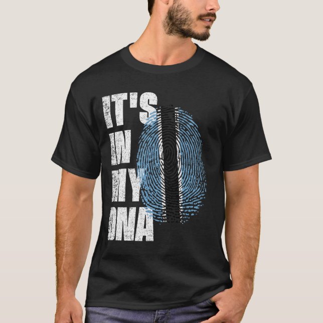 ES IST IN MEINER DNA, Botsuana-Flagge T-Shirt (Vorderseite)
