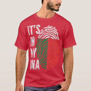 ES IST IN MEINER DNA Madagaskar Flag Funny Malagas T-Shirt