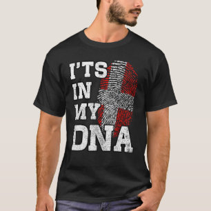 Es ist in meiner DNS dänische Fingerabdruck Proud  T-Shirt