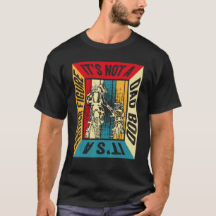 Es ist kein Vater, sondern ein Auto, das von einem T-Shirt