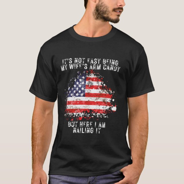 Es ist nicht einfach, meine Ehefrau mit der Armfah T-Shirt (Vorderseite)