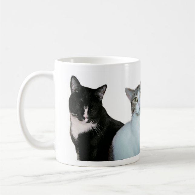 Es ist nicht immer Schwarzweiss. Kaffeetasse (Links)