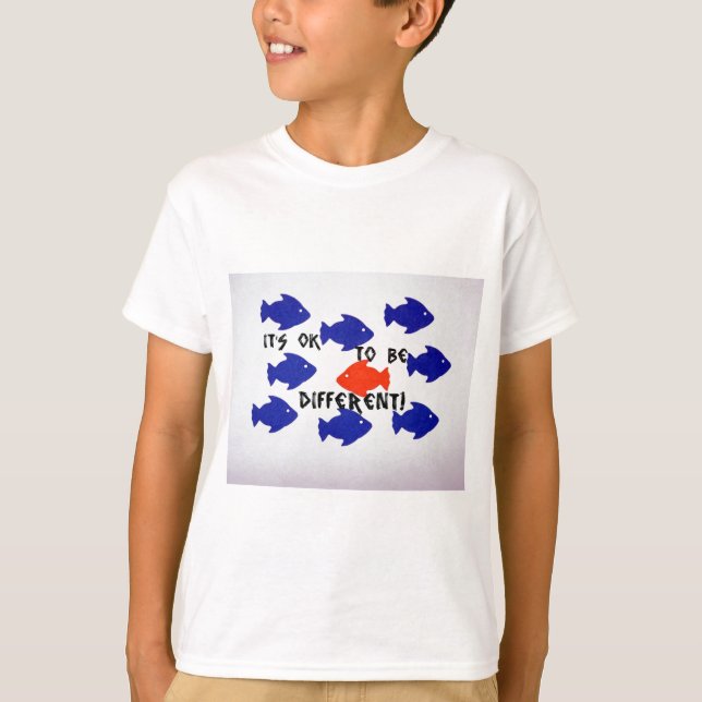 Es ist ok, anders zu sein! T-Shirt (Vorderseite)