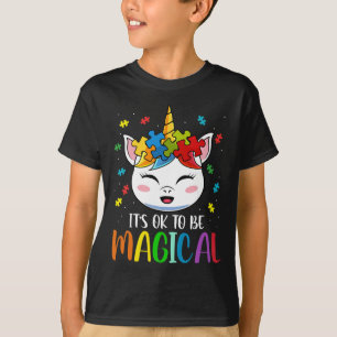 Es ist OK, magisches Autismus Bewusstsein Einhorn T-Shirt