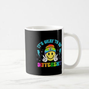 Es ist okay, anders zu sein Smiley-Gesicht-Puzzle Kaffeetasse