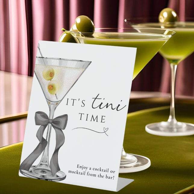 Es ist Tini Time Dirty Martini Cocktail Bar Sockelschild (Von Creator hochgeladen)