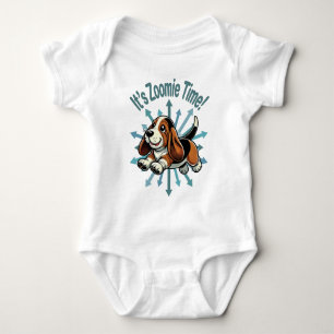 Es ist Zoomie Time Basset Hound Baby Strampler