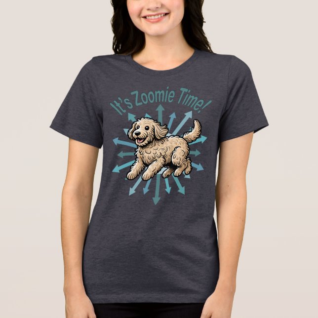 Es ist Zoomie Time Labradoodle Tri-Blend Shirt (Vorderseite)
