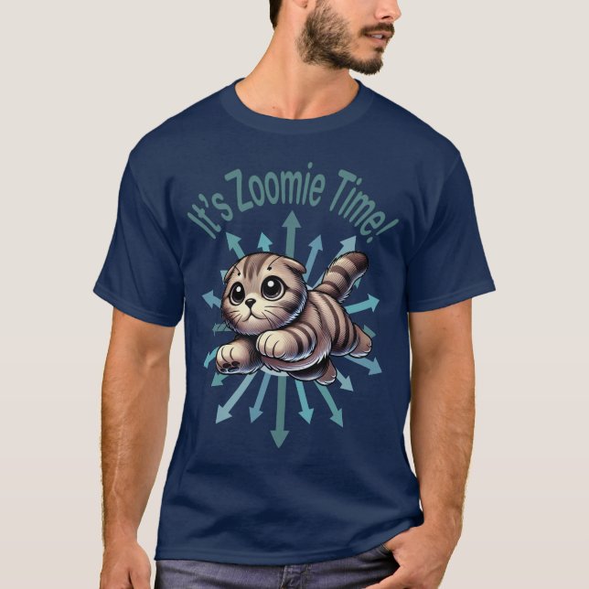 Es ist Zoomie Time Scottish Fold Cat T-Shirt (Vorderseite)