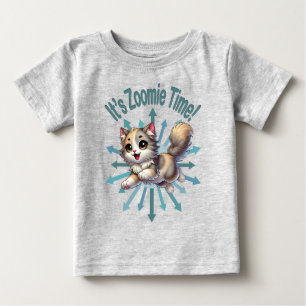 Es ist Zoomie Zeit Süße Dreifarbige Katze Baby T-shirt