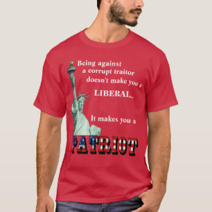 Es macht einen zum PATRIOT T-Shirt