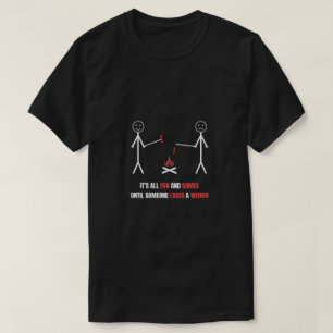 Es macht Spaß und Spiele bis jemand einen Weiner v T-Shirt