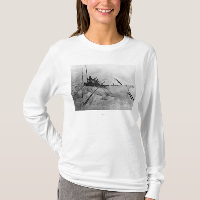 Eskimo im Boot, das mit Häuten hergestellt wurde, T-Shirt (Vorderseite)