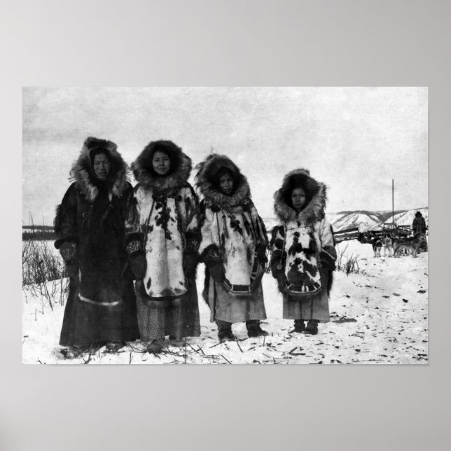 Eskimo Women In Alaska Photograph Poster (Vorne)