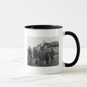 Eskimobeeren-Pflücker in Nome, Alaska-Fotografie Tasse