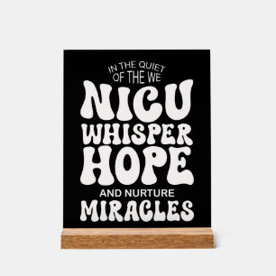 Espoir chuchoté, miracles nourris