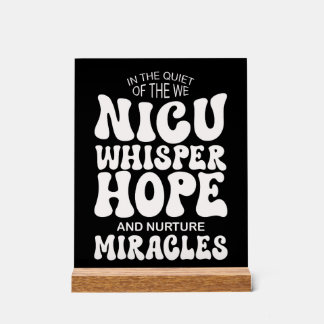  Espoir chuchoté, miracles nourris 