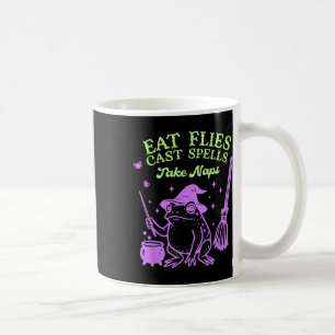 Essen Fliegen Zauber vergossen. Nickerchen nehmen Kaffeetasse