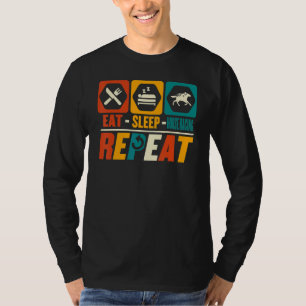 Essen Schlaf Pferderennen Wiederholung Reitpferd R T-Shirt