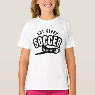 essen schlafen Fußball wiederholen T-Shirt