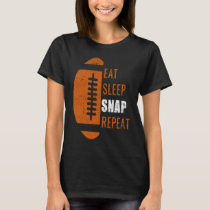 Essen Schlafen Schnappen Wiederholen Fußball Männ T-Shirt