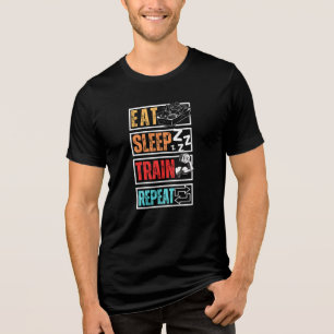 Essen Schlafen Trainieren Wiederholen Tri-Blend Shirt