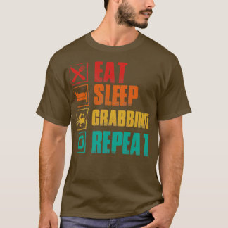 Essen Sie schlafkrabbelnde Wiederholung T-Shirt