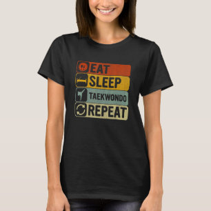 Essen Sleep Taekwondo Wiederholung Retro 60er 70er T-Shirt