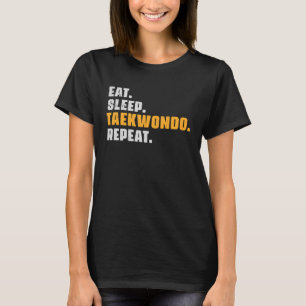 Essen Sleep Taekwondo Wiederholung Taekwondo Retro T-Shirt