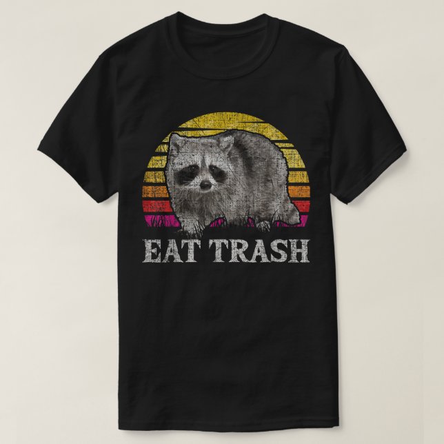 Essen TrashFunny Retro Raccoon Lover Camping Enthu T-Shirt (Design vorne)