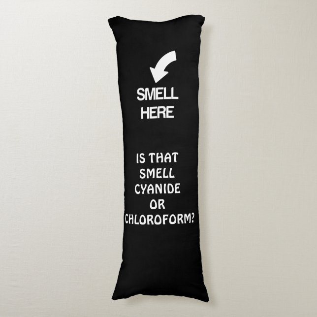 Est-ce que ça sent le cyanide ou le Coussin de pla (Devant (Vertical))