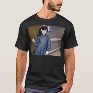 Esther The Girlboss - Orphan (2009) T-Shirt