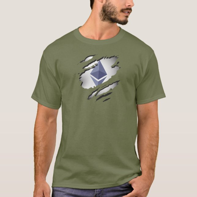Ether Torn Image w/ Reveal Under T-Shirt (Vorderseite)