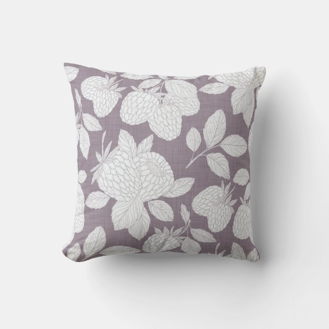 Ethereal Berry Leaf Pillow Kissen (Vorderseite)