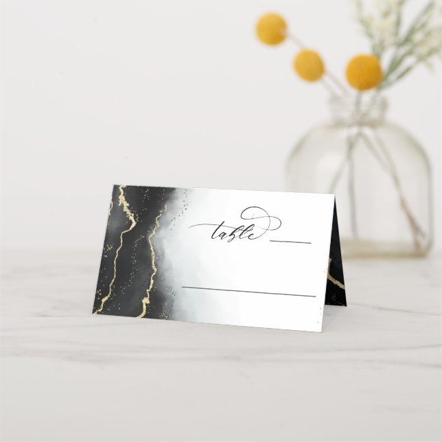 Ethereal Mist Ombre Black Wedding Tischnummer Platzkarte (Vorderseite)