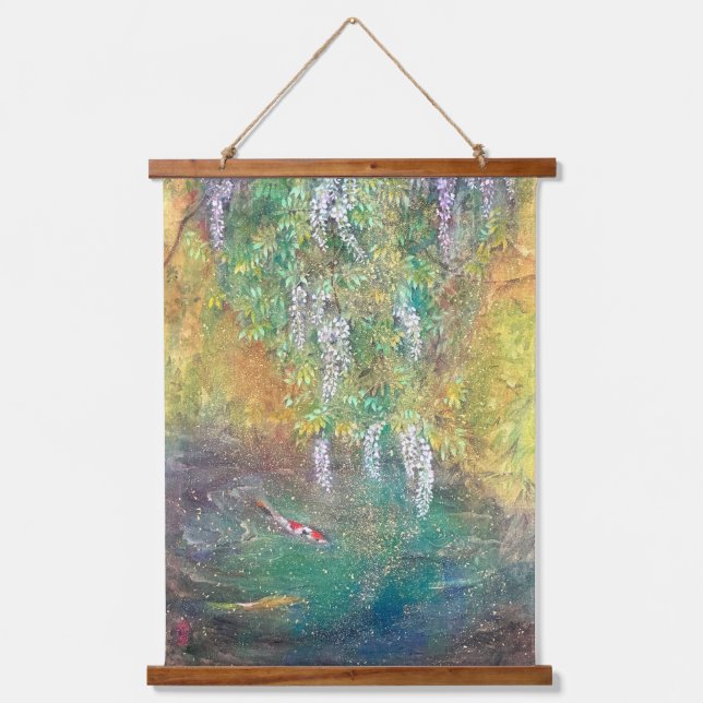 Ethereal Wisteria: The Koi's Golden Dream Wandteppich Mit Holzrahmen (Vorderseite)