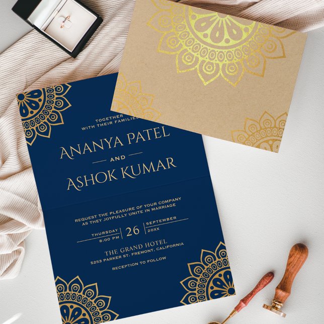 Ethnic Mandala Blue Indian Wedding Gold Folienkarte (Von Creator hochgeladen)