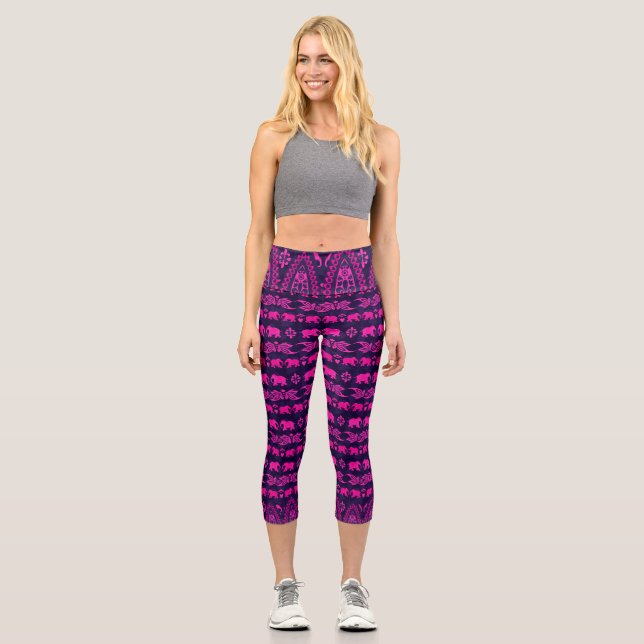 Ethnisch-asiatische Elefanten Blue Pink Capri Leggings (Vorderseite)