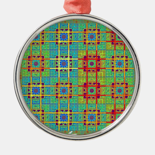 Ethnische Stammesmuster.jpg Silbernes Ornament (Vorne)