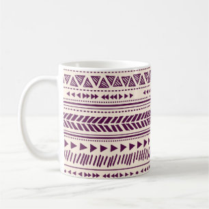 Ethnischer Stamm: nahtloses geometrisches Muster. Kaffeetasse