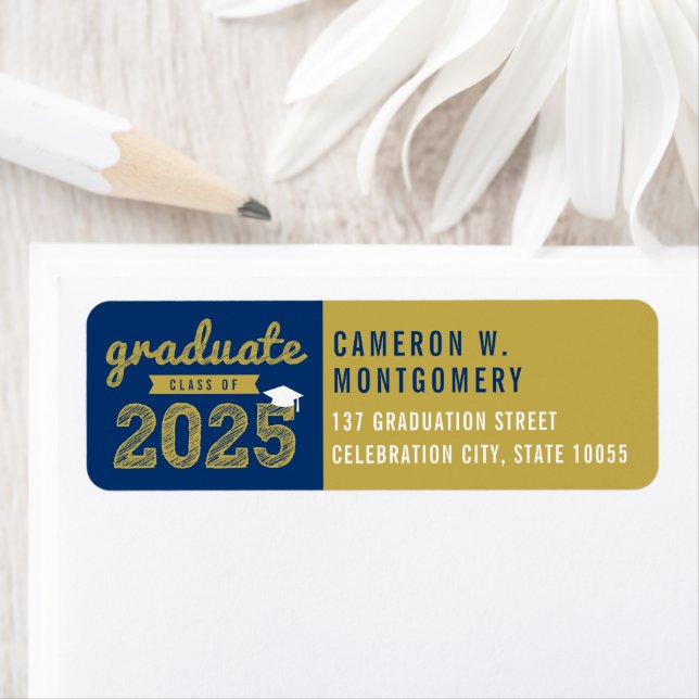 Étiquette 2025 Bold Croquis Moderne Marine Graduation Adress (En situation)