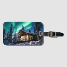 Aurora borealis au-dessus du cabine d'hiver