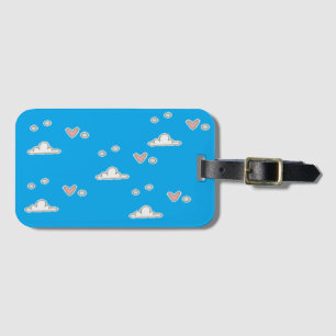 Étiquette À Bagage Coeurs et nuages sur le bleu