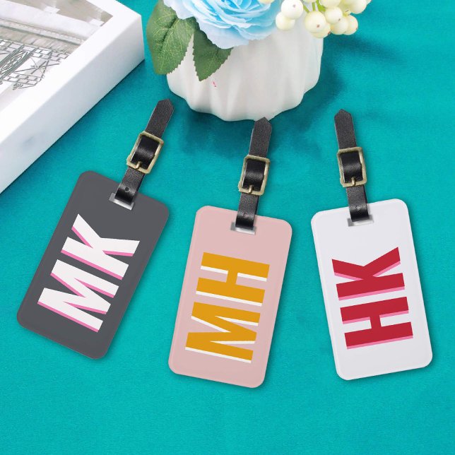 Étiquette À Bagage Jaune et blanc Monogramme ombré pour l'équipement  (Yellow & White Shadow Monogram Bachelorette Travel Luggage Tag)