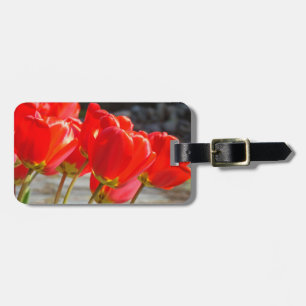 Étiquette À Bagage Le bagage étiquette les fleurs rouges faites sur