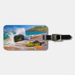 Étiquette À Bagage Les vagues s'écrasent sur la plage d'Hawaï